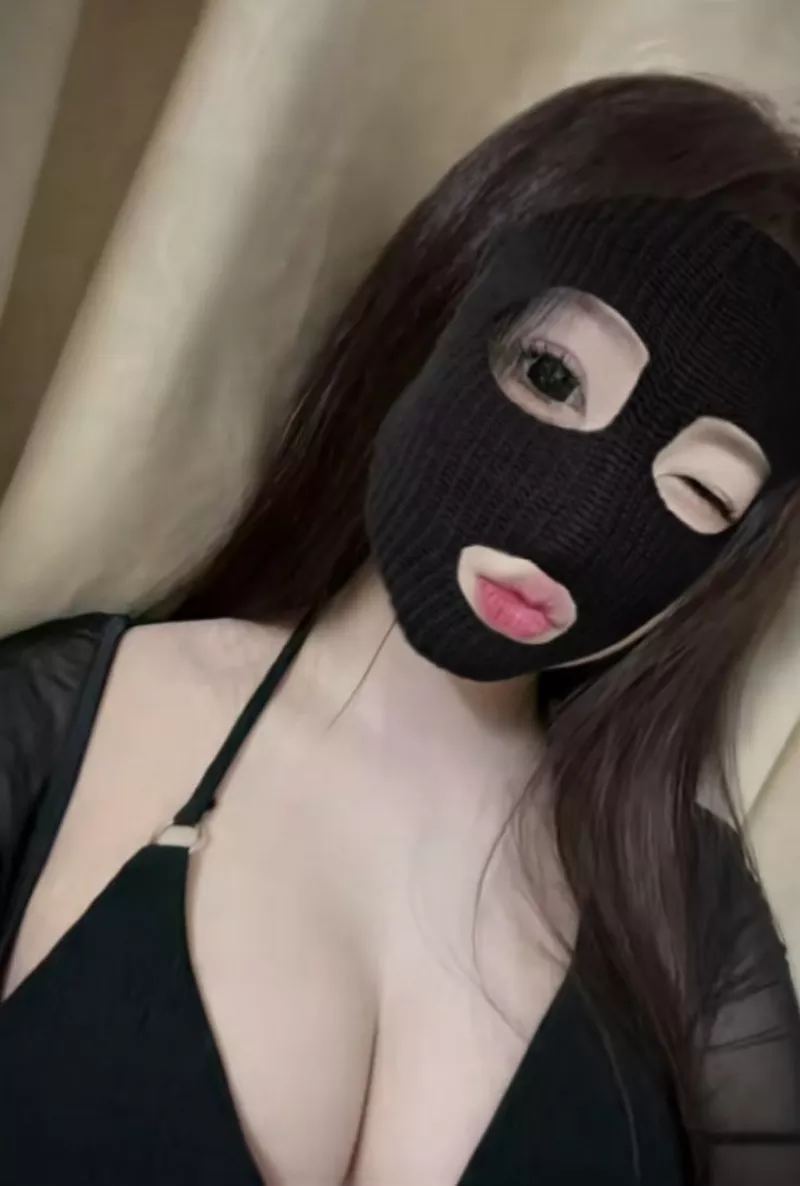 Gái xinh múp đáng yêu trong trang phục đời thường