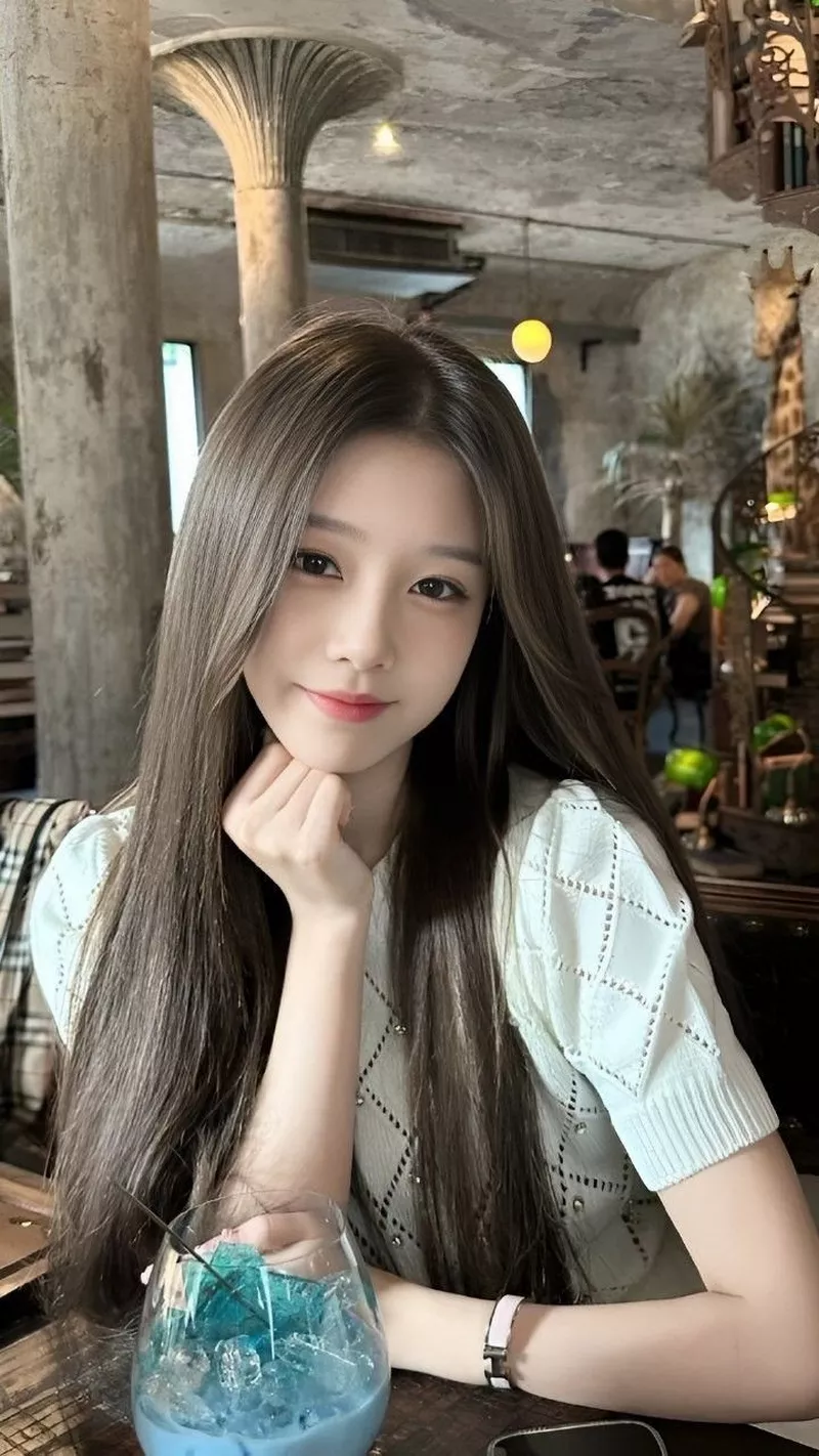 Hot girl Trung Quốc style Hàn Quốc trẻ trung và đáng yêu