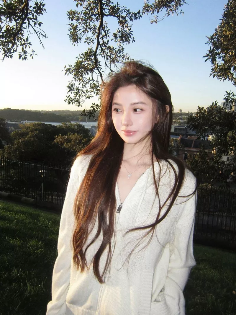 Hot girl Trung Quốc với nhan sắc ngọt ngào tự nhiên