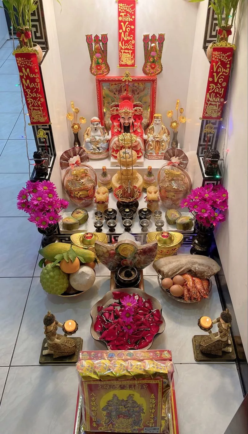 trang trí bàn thờ ngày tết 24