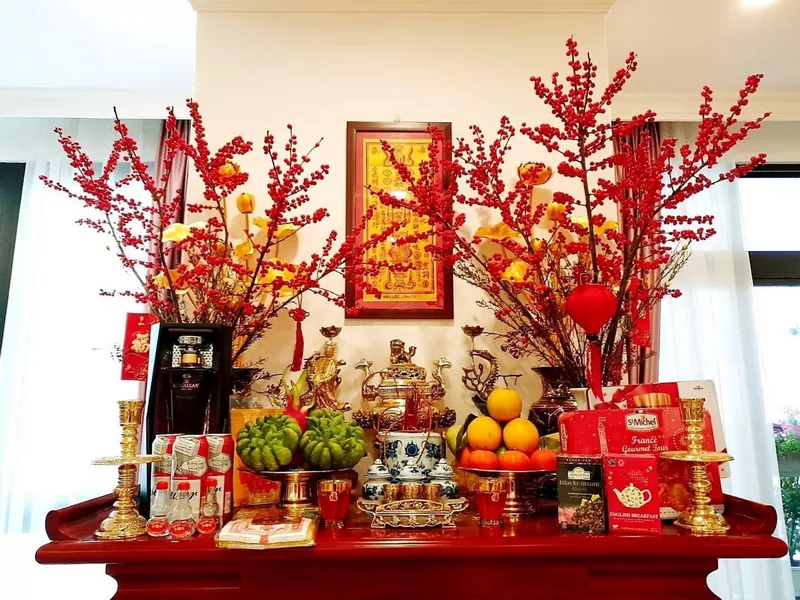 trang trí bàn thờ ngày tết 25