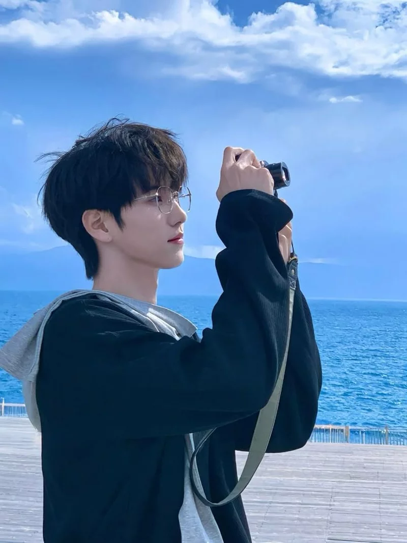 Ảnh Mạng Nam Chụp Ngoài Trời Ánh Nắng Đẹp