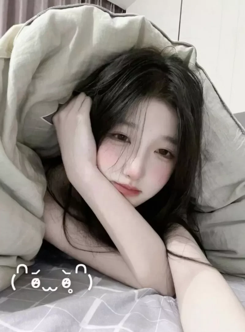 Gái xinh cute chụp ảnh selfie dễ thương