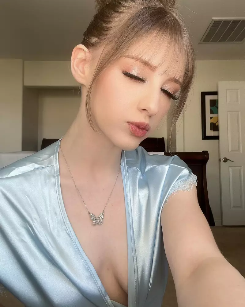 Ảnh Melody Marks đẹp và cuốn hút nhất