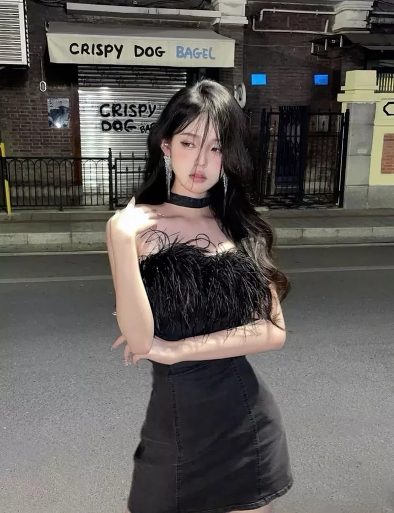 Gái Xinh Ngầu Chụp Ảnh Ngoài Phố Vibe Cực Ngầu