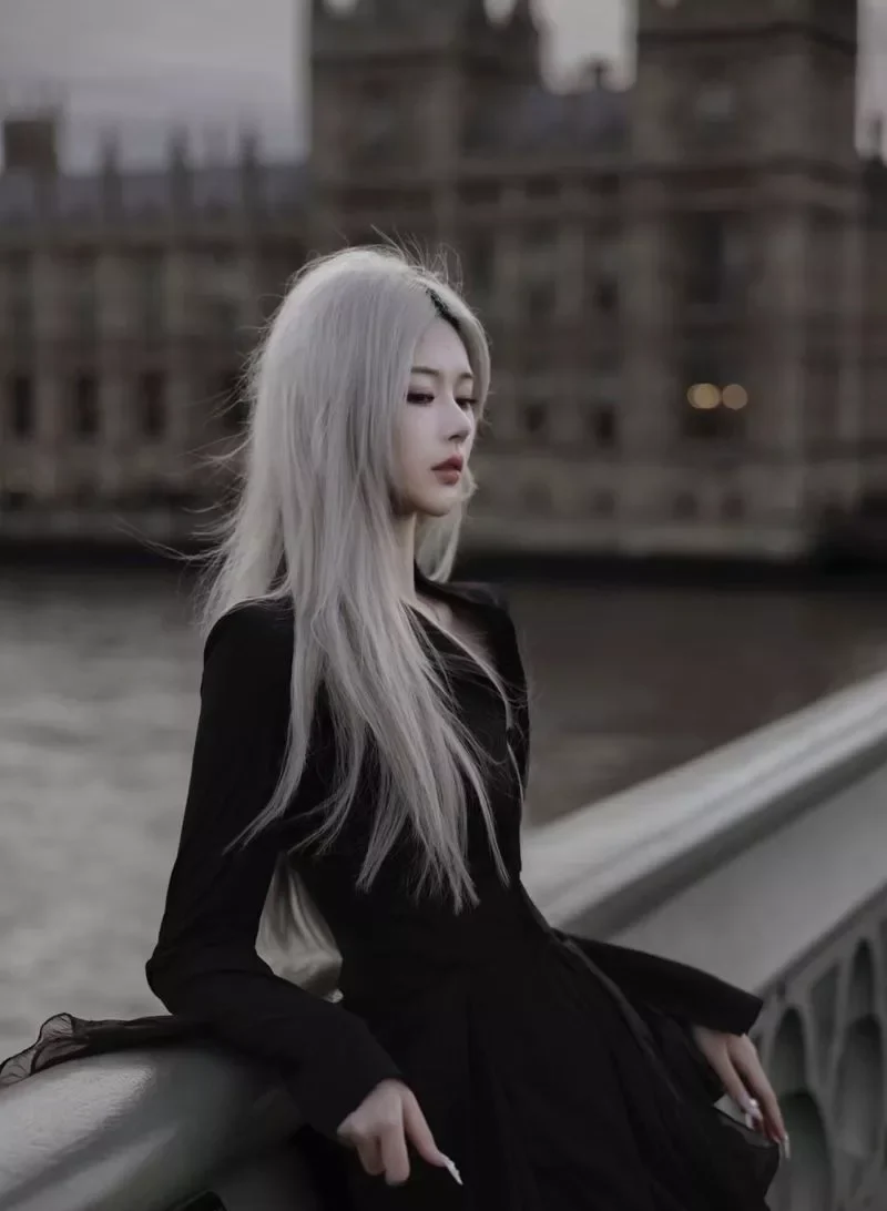 Gái Xinh Ngầu Pose Dáng Cực Cool Và Cá Tính