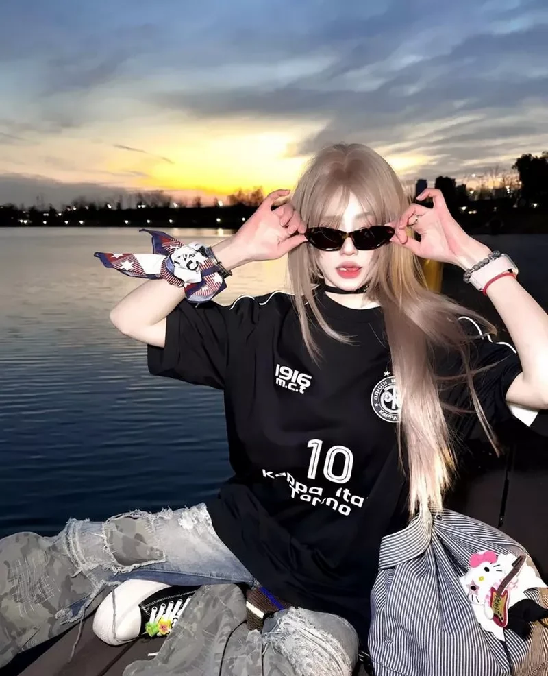 Gái Xinh Ngầu Vibe Bad Girl Cực Cuốn Hút