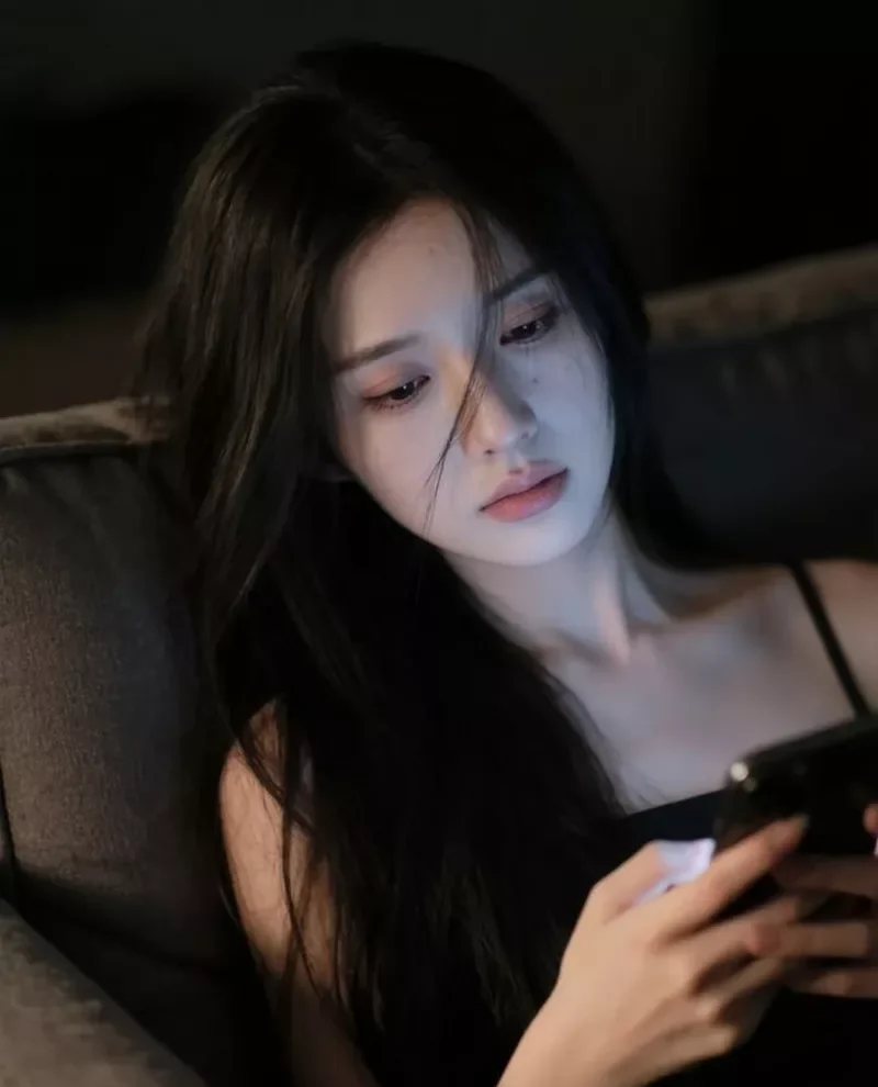 Gái Xinh Ngầu Với Thần Thái Sang Chảnh Cá Tính