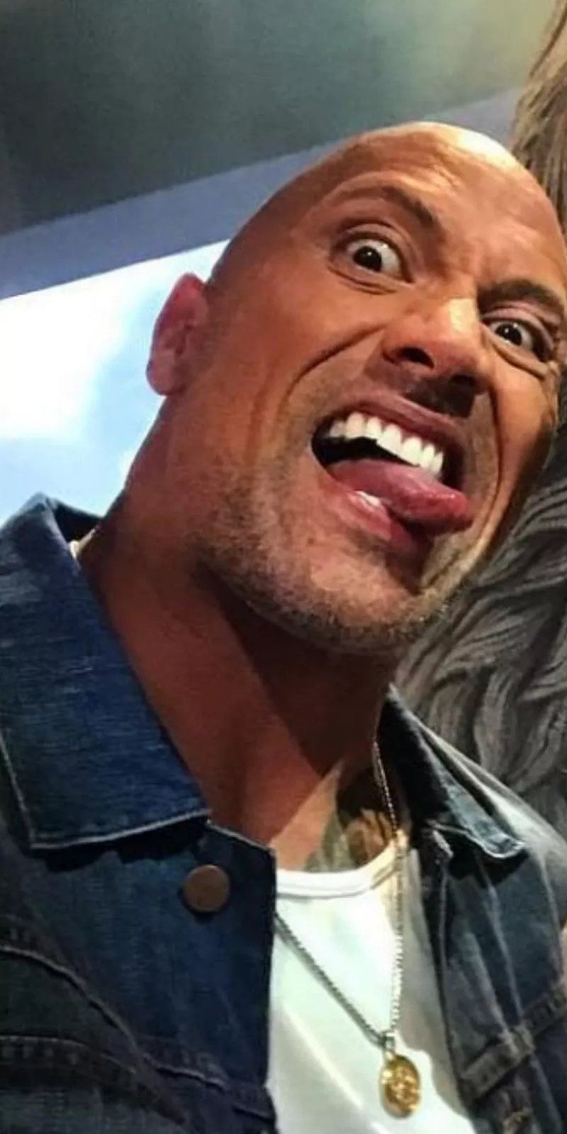 Meme The Rock Khi Bạn Bị Gọi Tên Bất Ngờ