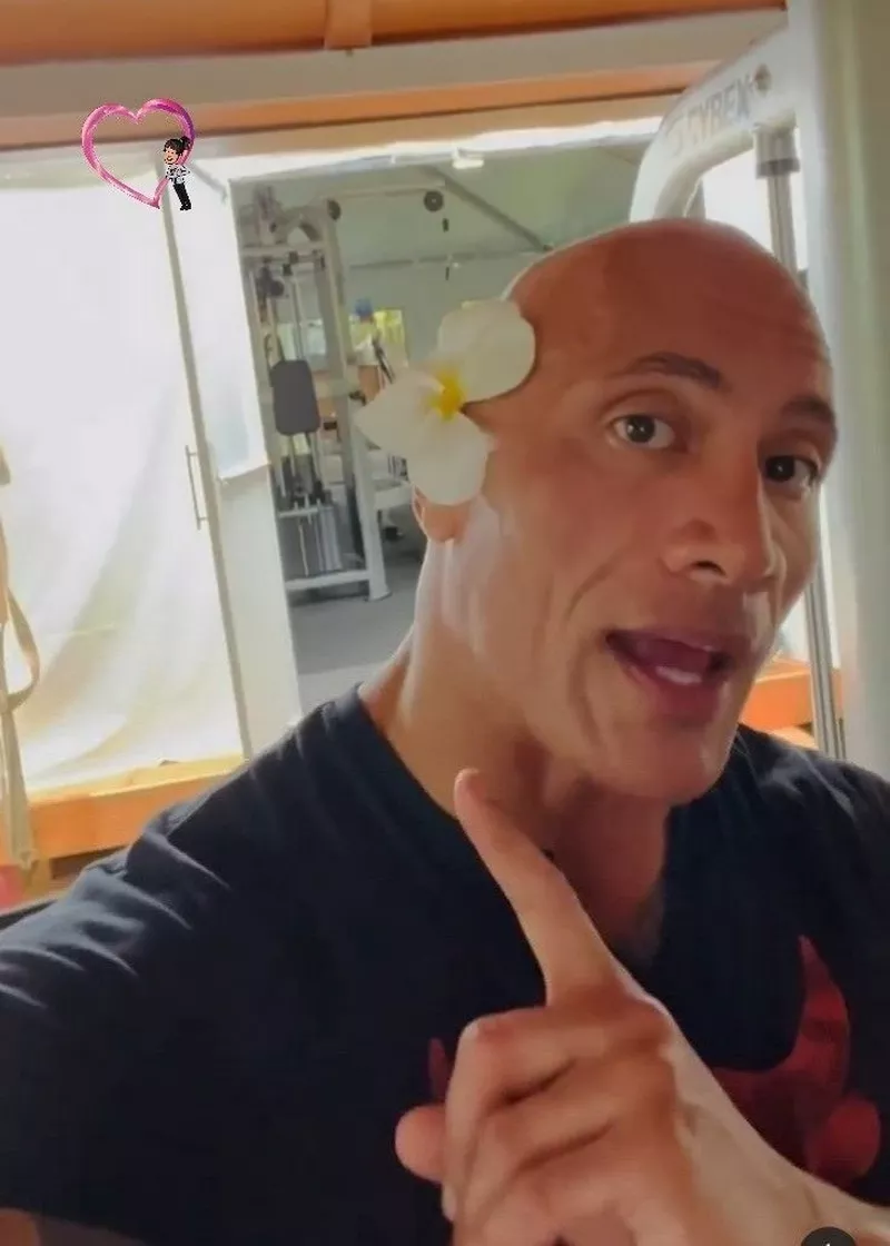 The Rock Meme Với Gương Mặt Đầy Bí Ẩn