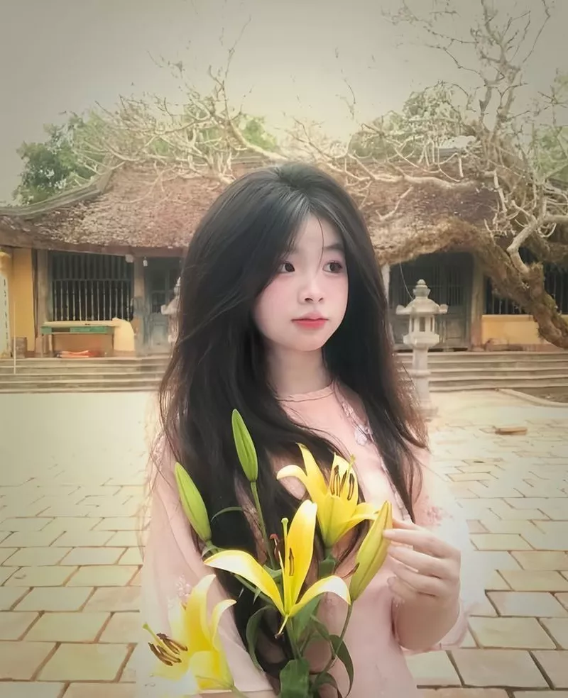 Gái Xinh 2K8 Với Gu Thời Trang Hiện Đại